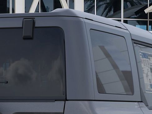 New 2025 Ford Bronco 4-Door image 25