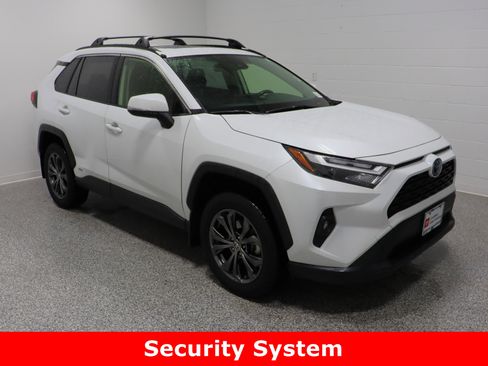 Certified 2023 Toyota RAV4 XLE Premium image 4