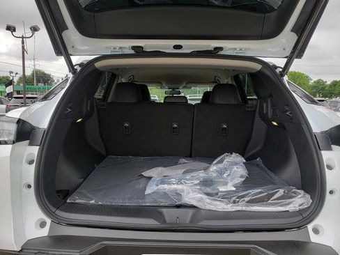 New 2025 Nissan Murano SV image 7