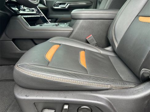 Used 2024 GMC Sierra 2500 AT4 w/ AT4 Premium Plus Package image 10