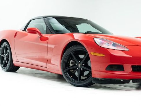 Used 2013 Chevrolet Corvette Coupe w/ Battery Protection Package RWD image 3