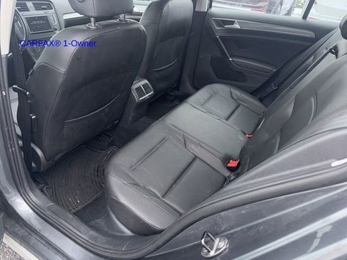 Used 2017 Volkswagen Golf Alltrack S image 20