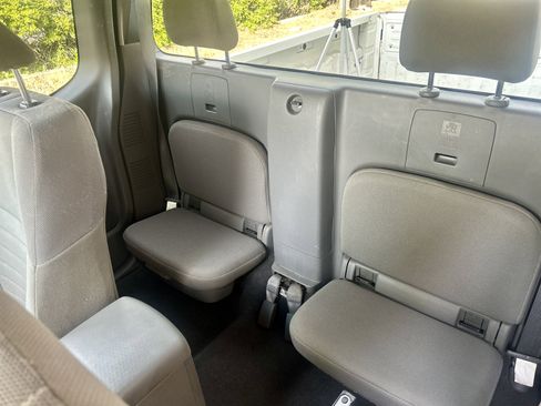 Used 2019 Nissan Frontier S image 19