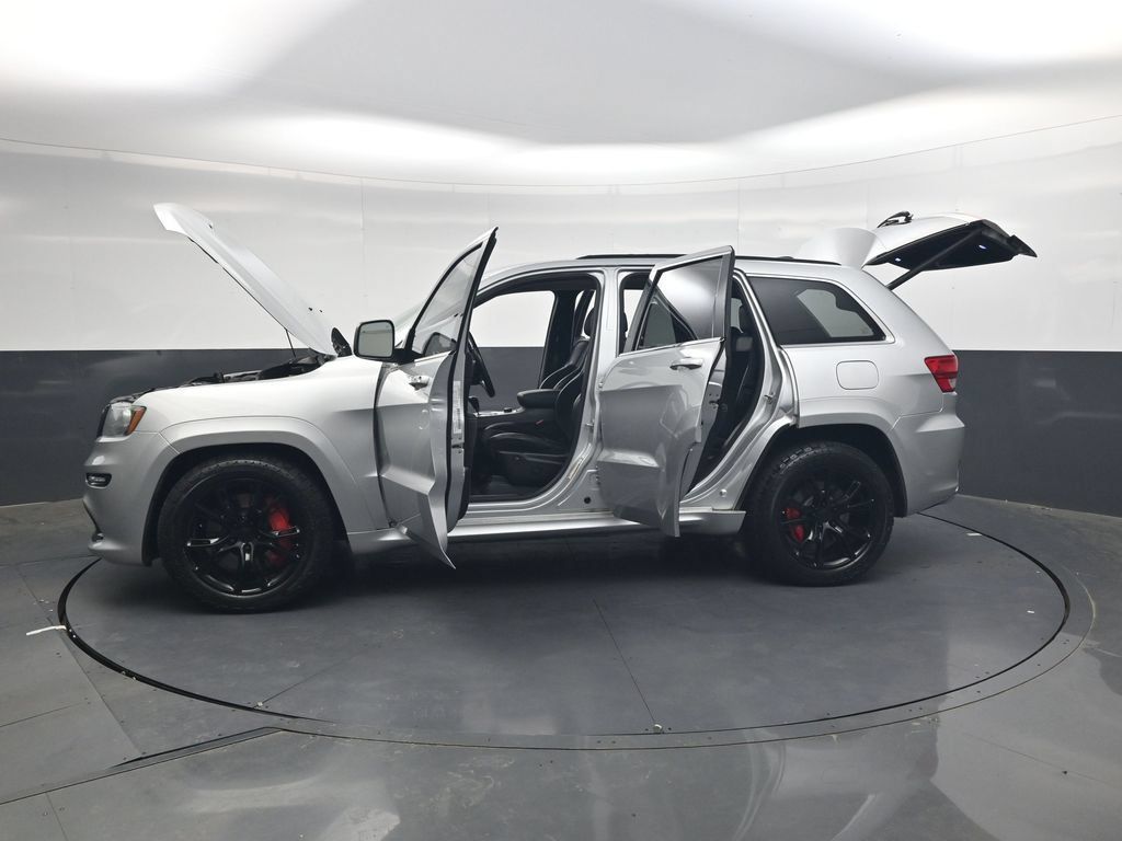 Used 2012 Jeep Grand Cherokee SRT8 w/ Luxury Group II AWD/4WD image 43