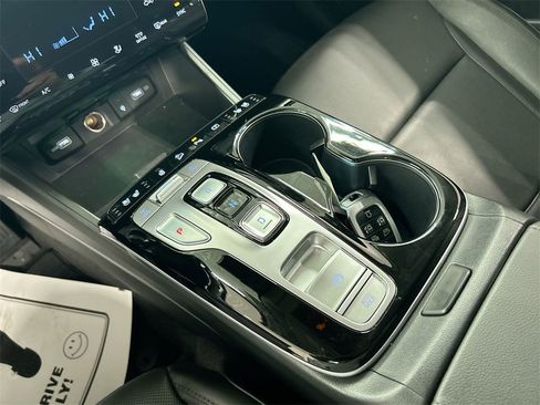 Used 2024 Hyundai Tucson Limited image 18