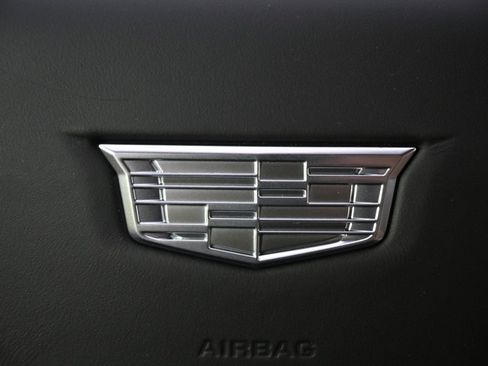 New 2025 Cadillac Lyriq Luxury image 34