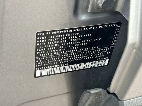 Used 2024 Volkswagen Taos SE image 34