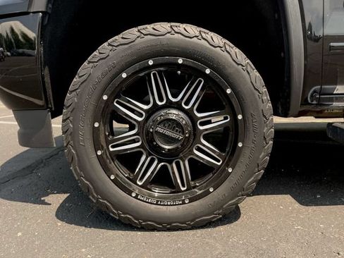 Used 2018 GMC Sierra 1500 SLE w/ SLE Value Package AWD/4WD image 30