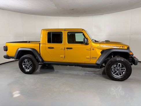 New 2026 Jeep Gladiator Mojave AWD/4WD image 9