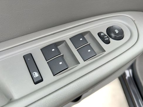 Certified 2017 Chevrolet Traverse LT image 20