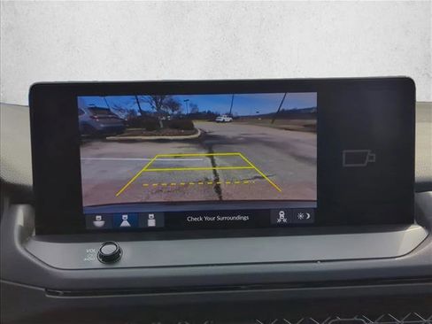 Used 2024 Honda Accord Sport image 14