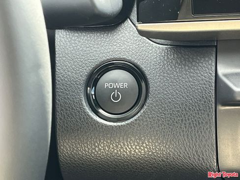 Certified 2026 Toyota Camry XLE image 28