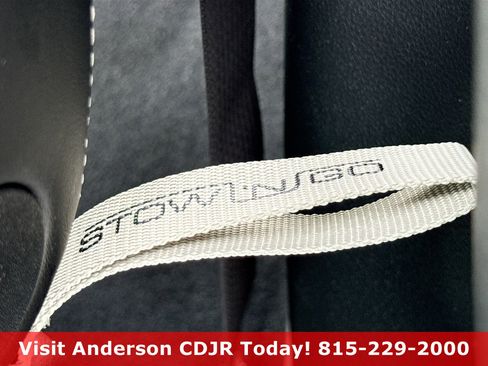 New 2026 Chrysler Pacifica Select FWD image 8