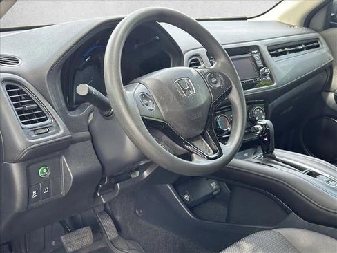 Used 2022 Honda HR-V LX image 9