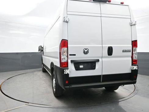 Used 2023 RAM ProMaster 2500 FWD image 5