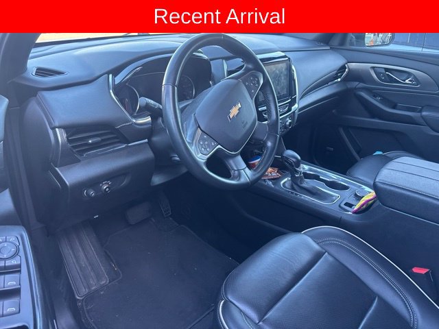 Used 2023 Chevrolet Traverse Premier w/ LPO, Cargo Package AWD/4WD image 3