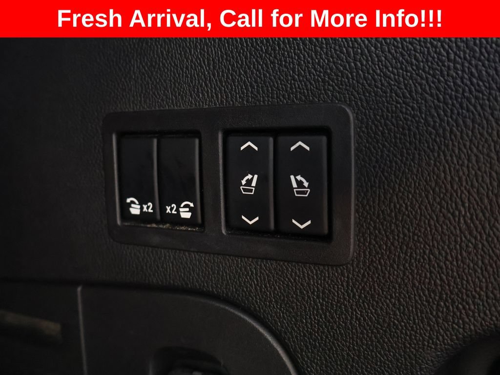 Used 2020 GMC Yukon Denali w/ Denali Premium Package AWD/4WD image 8