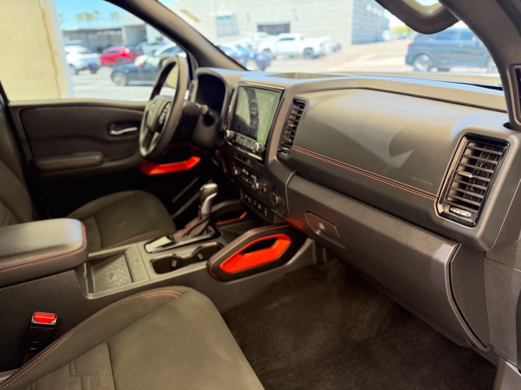 Used 2023 Nissan Frontier Pro-X w/ Pro Convenience Package RWD image 12