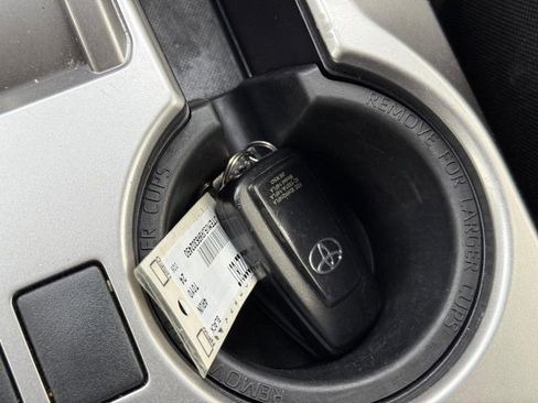 Used 2024 Toyota 4Runner SR5 image 30