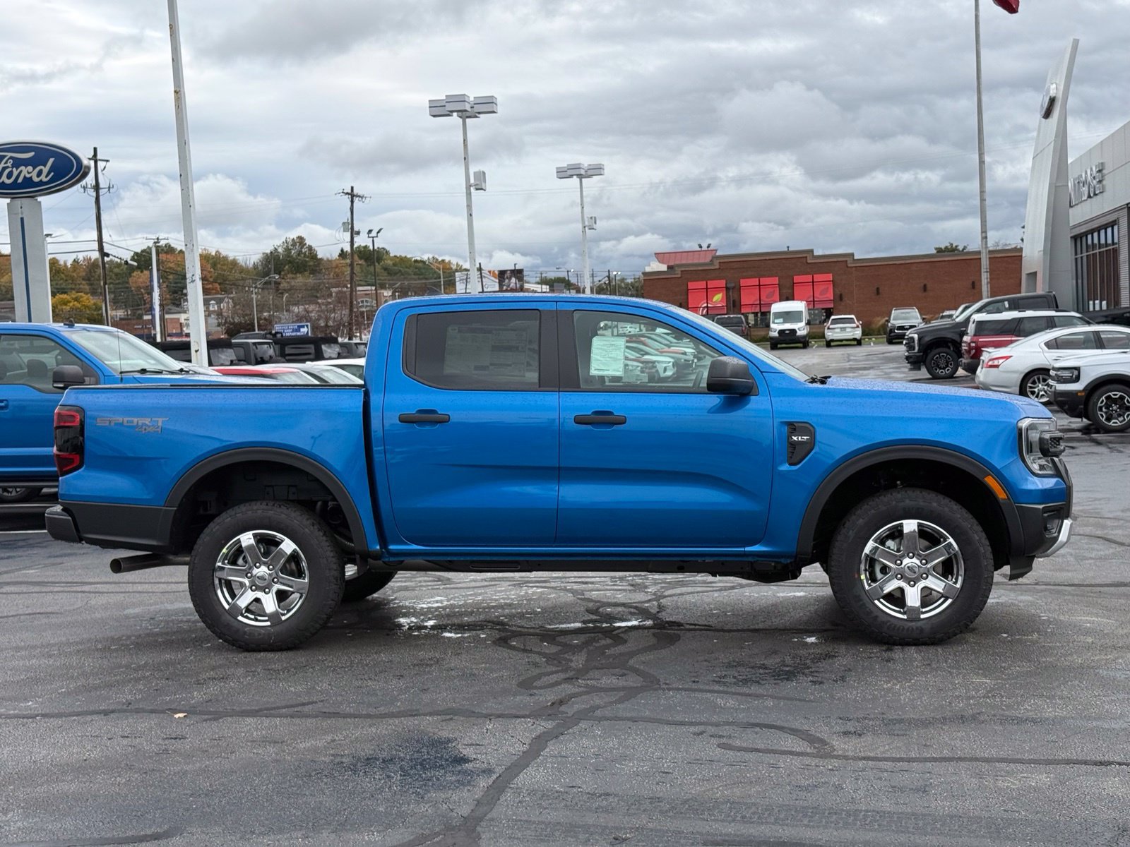New 2026 Ford Ranger XLT w/ Equipment Group 301A High AWD/4WD image 8