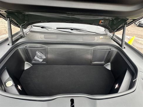 Used 2025 Rivian R1T Adventure image 28