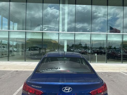 Certified 2022 Hyundai Accent SE image 12