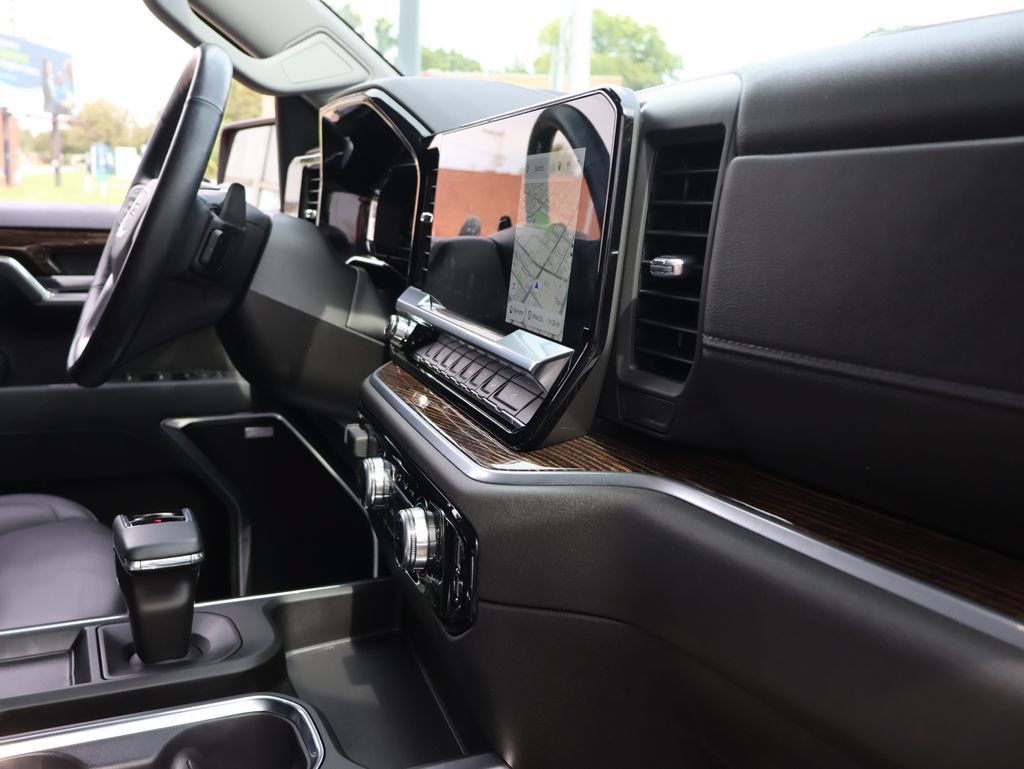 Certified 2025 GMC Sierra 1500 Elevation AWD/4WD image 9