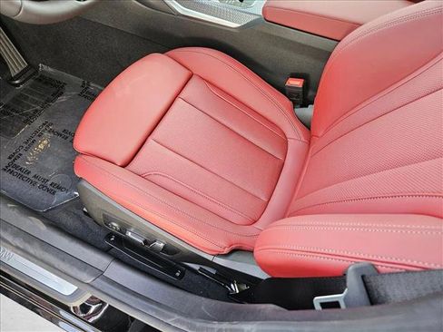 New 2026 BMW 330i Sedan w/ Convenience Package image 4