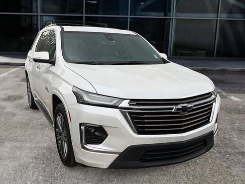 Used 2023 Chevrolet Traverse High Country w/ LPO, 'HIT The Road' Package AWD/4WD image 2
