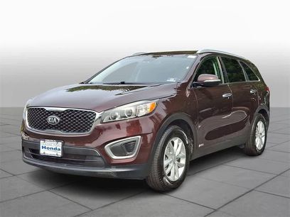 Used 2016 Kia Sorento LX w/ LX Convenience Package