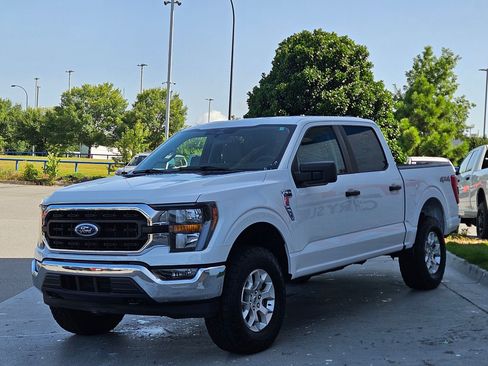 Used 2023 Ford F150 XLT AWD/4WD image 3