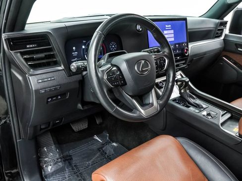 Used 2024 Lexus GX 550 w/ Accessory Package (2T) AWD/4WD image 20