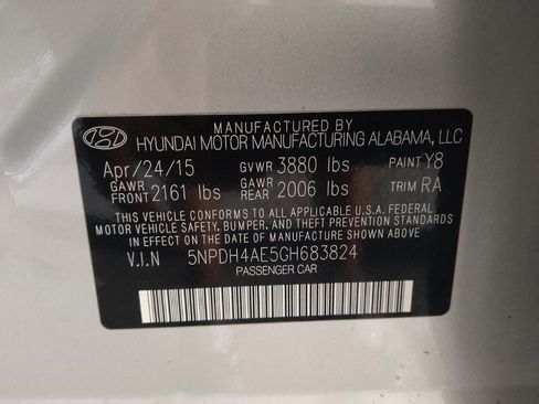 Used 2016 Hyundai Elantra SE w/ Option Group 02 FWD image 33
