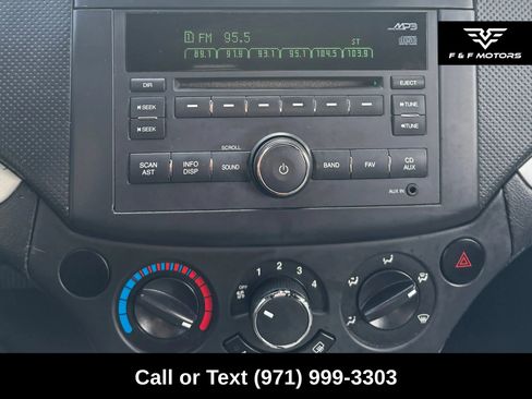 Used 2011 Chevrolet Aveo LT w/ Power and Convenience Package FWD image 16