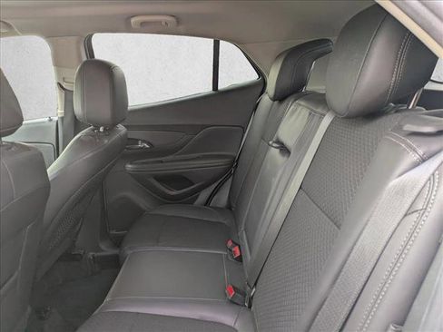 Used 2021 Buick Encore Preferred image 14