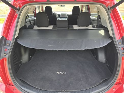 Used 2017 Toyota RAV4 XLE w/ Carpet Mat Package AWD/4WD image 22