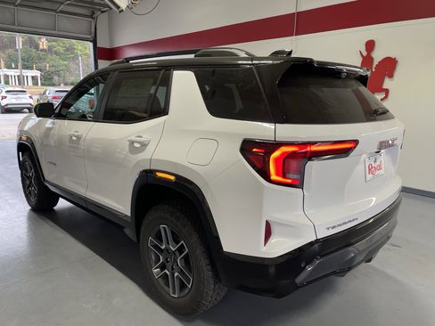 New 2026 GMC Terrain AT4 w/ Convenience Package III image 6