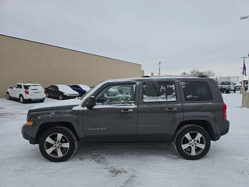 Used 2016 Jeep Patriot High Altitude image 7