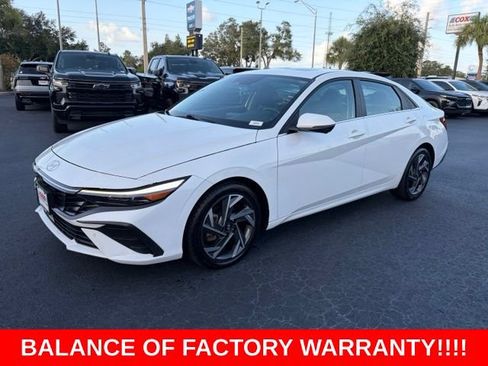 Used 2024 Hyundai Elantra Limited FWD image 3