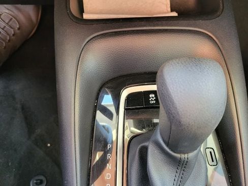 Used 2025 Toyota Corolla LE image 8