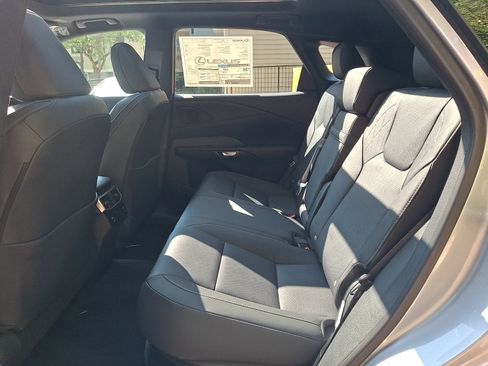 New 2026 Lexus RX 350h AWD/4WD image 6