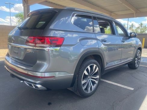 Used 2021 Volkswagen Atlas SEL Premium image 3
