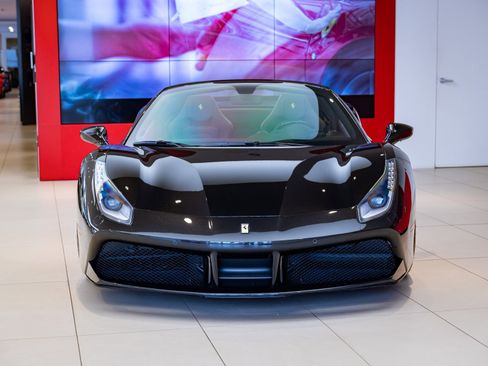 Certified 2018 Ferrari 488 Spider image 4