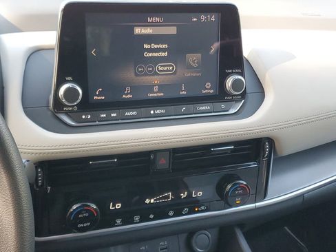 Certified 2021 Nissan Rogue SV FWD image 22