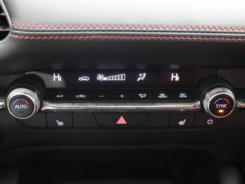 Used 2025 MAZDA MAZDA3 s image 22