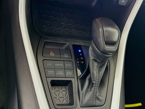 Certified 2023 Toyota RAV4 XLE image 15