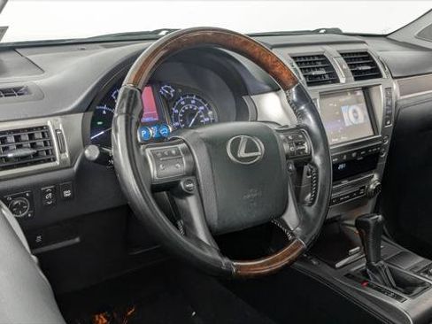 Used 2017 Lexus GX 460 Premium AWD/4WD image 28