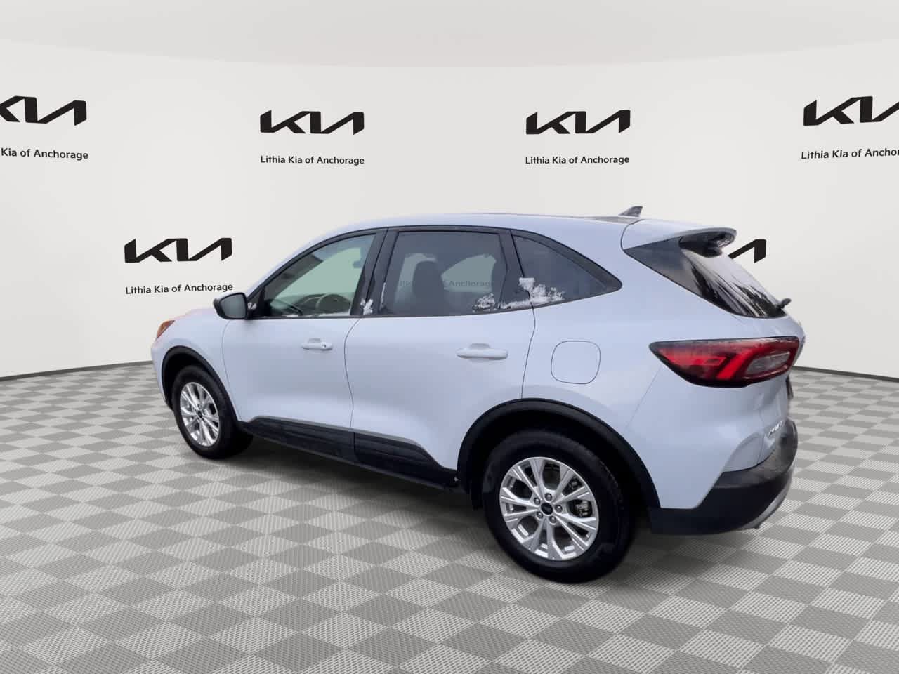 Used 2025 Ford Escape Active AWD/4WD image 7