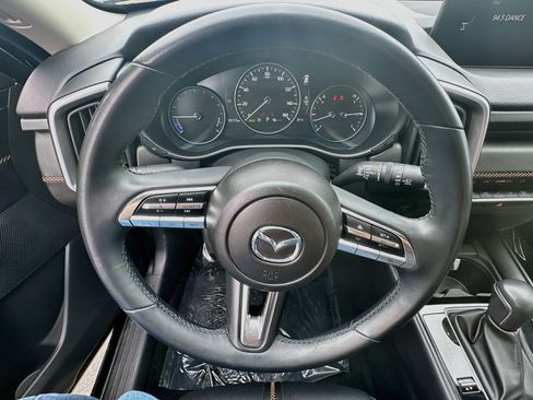 Used 2025 MAZDA CX-50 AWD 2.5 Hybrid w/ Premium Pkg image 17
