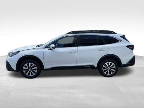 Used 2022 Subaru Outback Premium AWD/4WD image 12